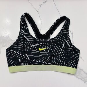 Nike Women’s Swoosh Light Support Non-Padded Sports Bra